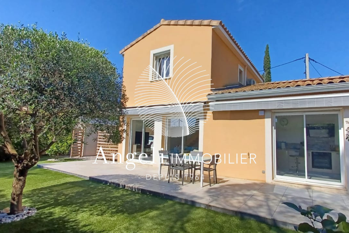 Maison de luxe à vendre à Saint-Aygulf, 570 000 €, Photo 1