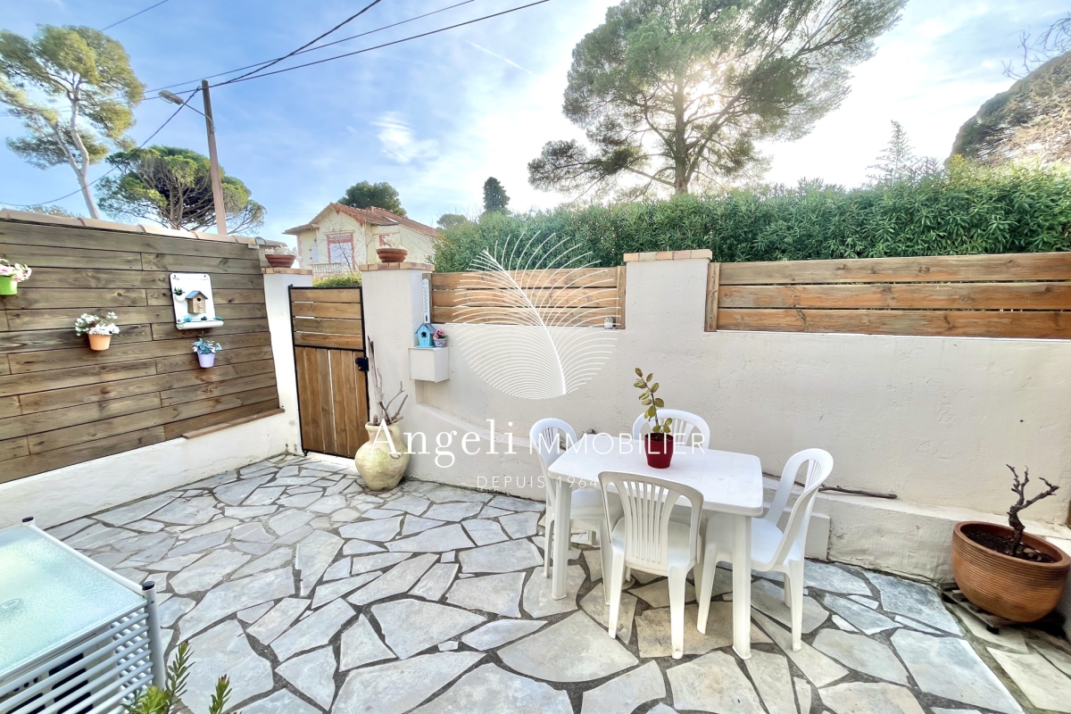 Maison de luxe à vendre à Saint-Aygulf, 275 000 €, Photo 2