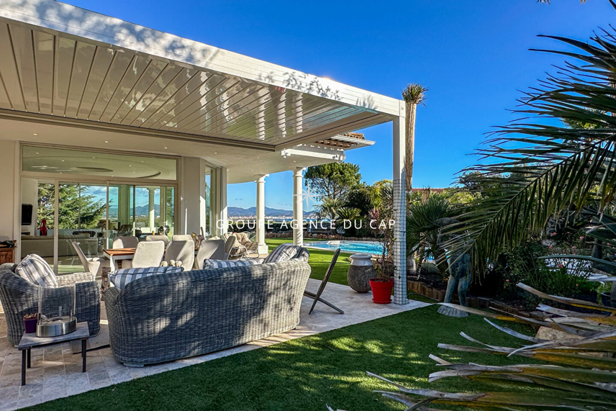 Maison de luxe à vendre à Saint-Aygulf, 2 500 000 €, Photo 5