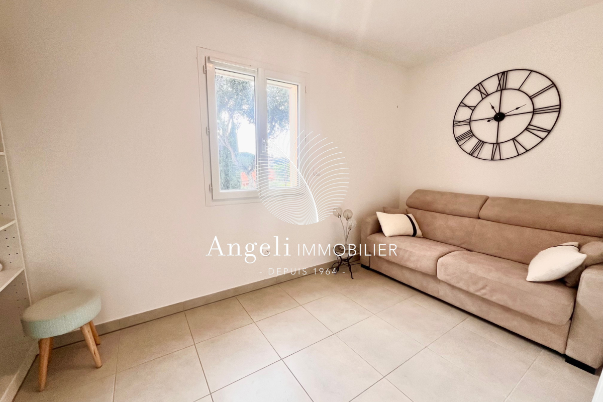 Maison de luxe à vendre à Saint-Aygulf, 570 000 €, Photo 7