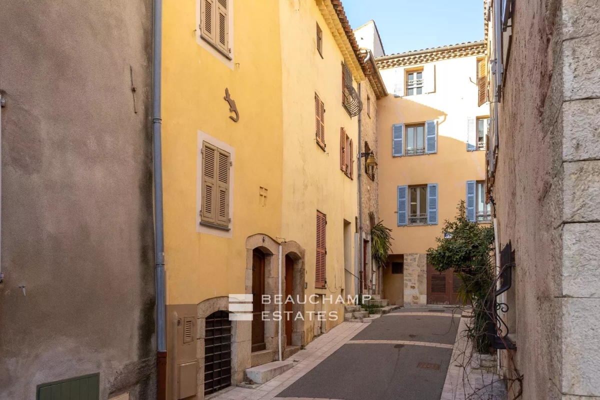 Maison de luxe à vendre à Valbonne, 1 200 000 €, Photo 1
