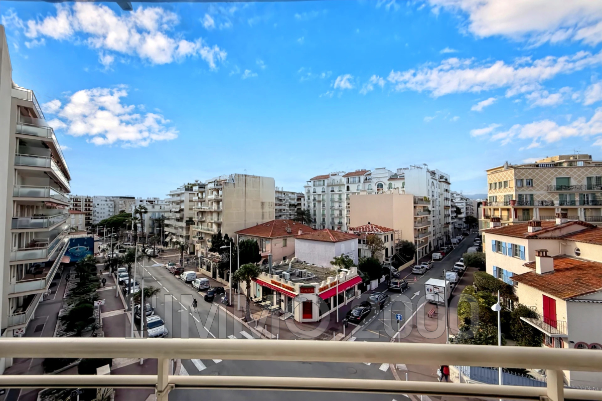 Appartement de luxe à vendre à Juan-les-Pins, 410 000 €, Photo 1