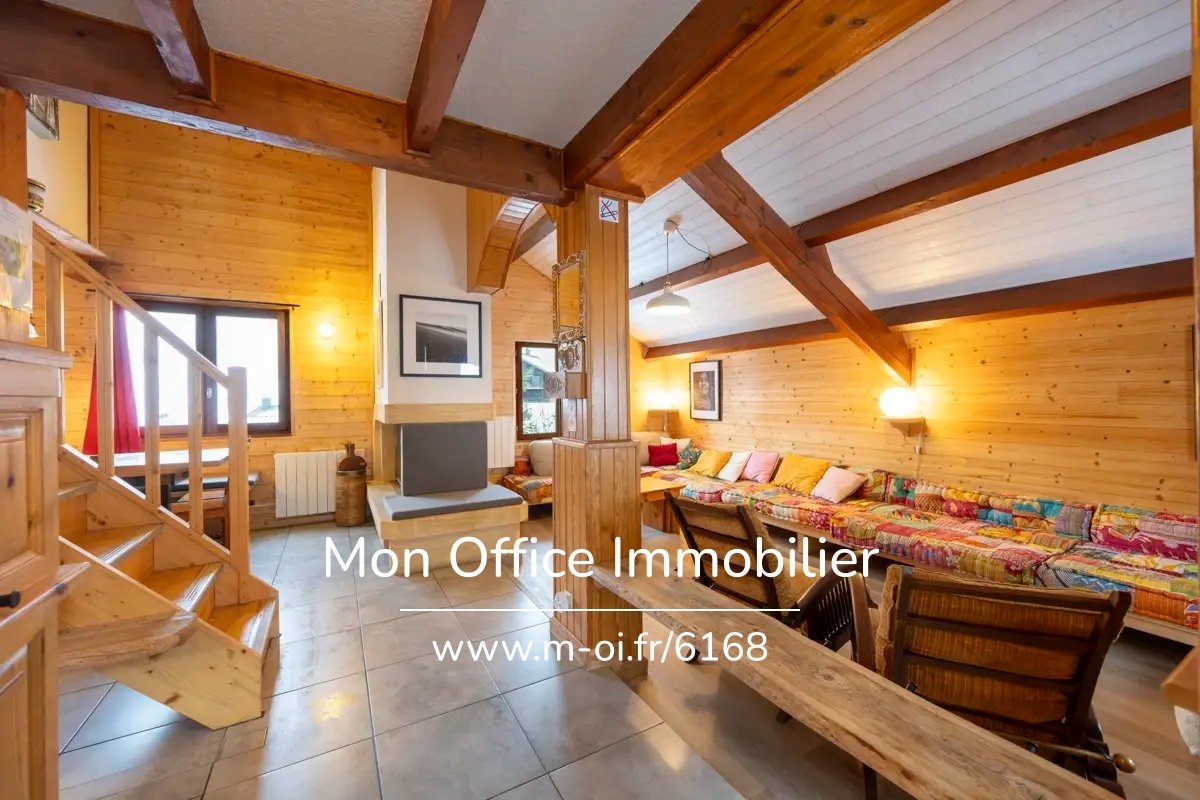 Maison de luxe à vendre à Risoul, 785 000 €, Photo 1