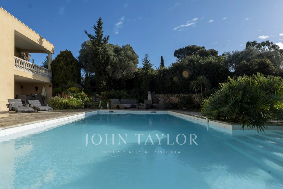 Maison de luxe à vendre à La Seyne-sur-Mer, 1 550 000 €, Photo 1