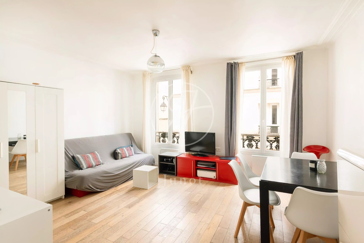 Appartement de luxe à vendre à Paris 18Ème, 530 000 €, Photo 1