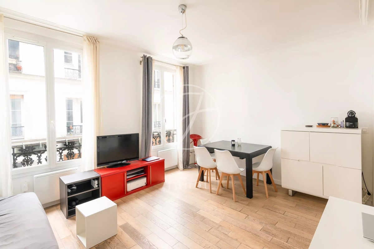 Appartement de luxe à vendre à Paris 18Ème, 530 000 €, Photo 2