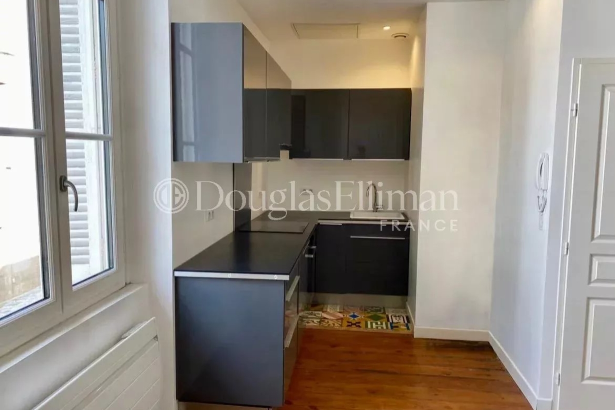 Luxury Apartment for sale in Bordeaux, 382 000 €, Photo 3