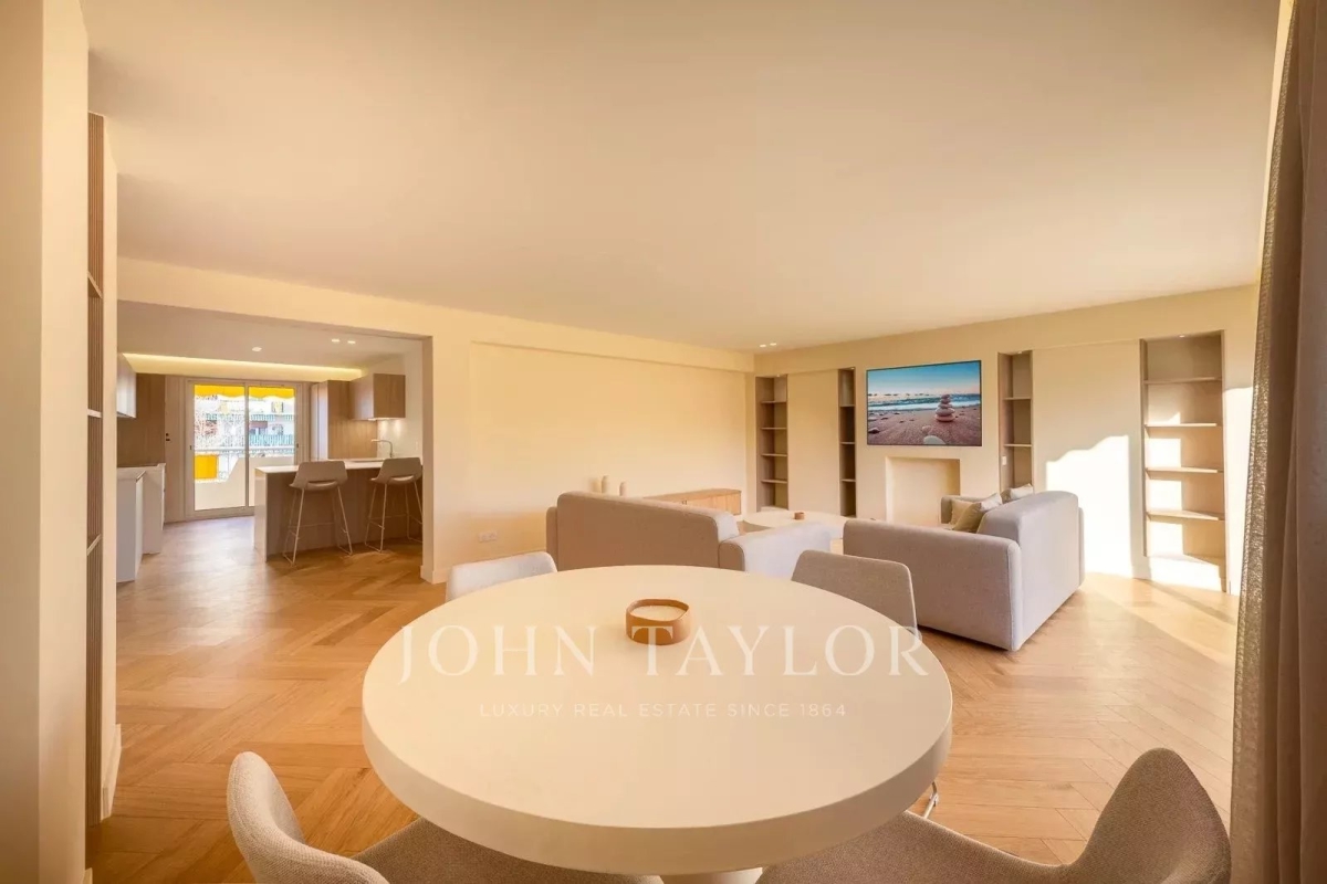 Luxury Apartment for sale in Antibes, 1 097 000 €, Photo 6