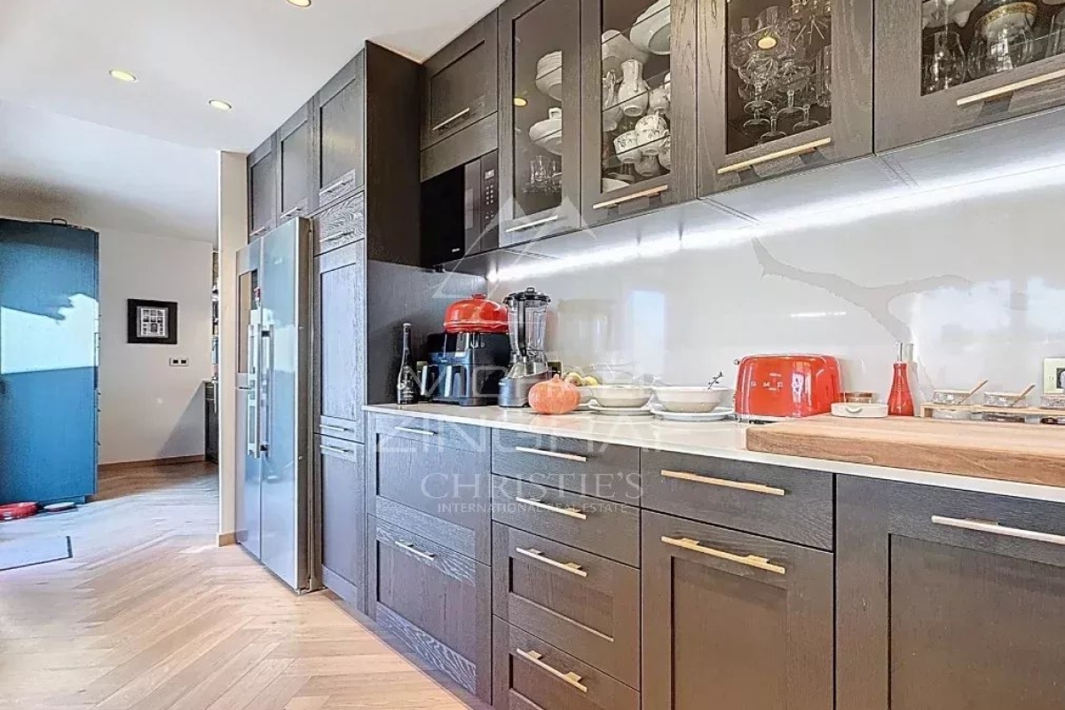 Luxury Apartment for sale in Antibes, 850 000 €, Photo 6