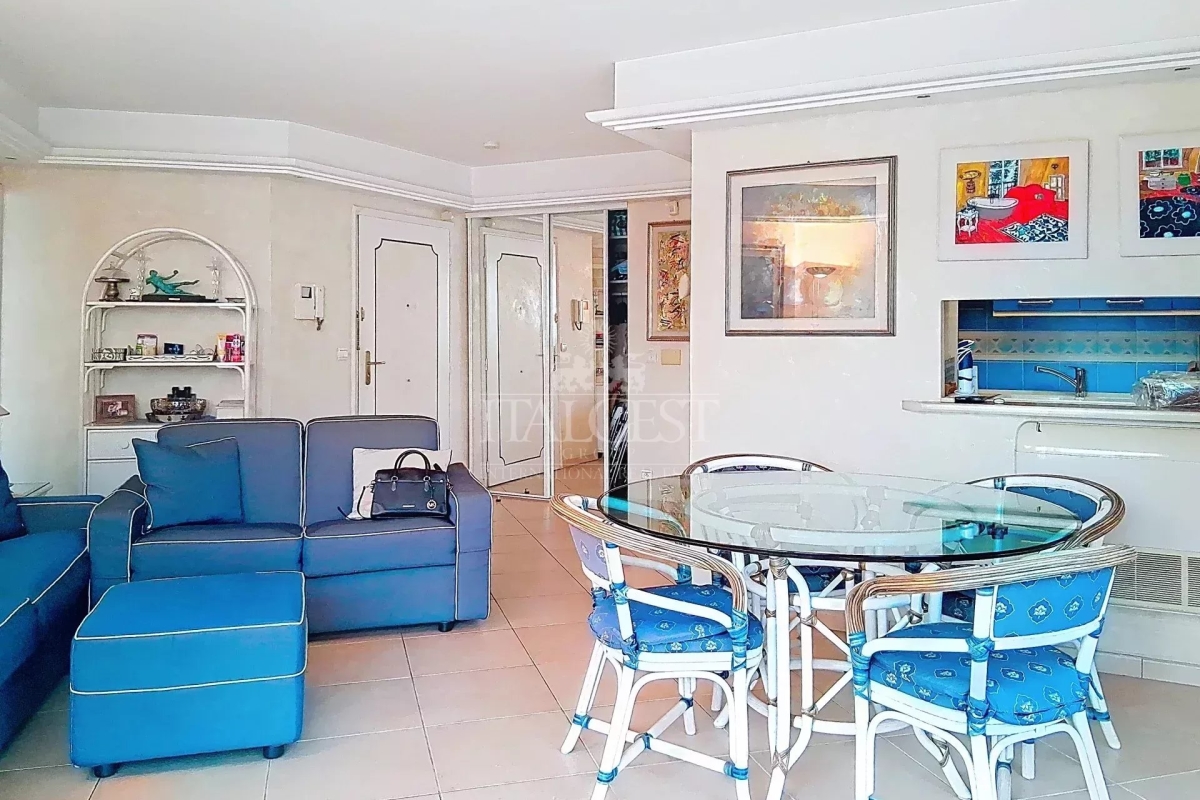 Luxury Apartment for sale in Menton, 1 150 000 €, Photo 3