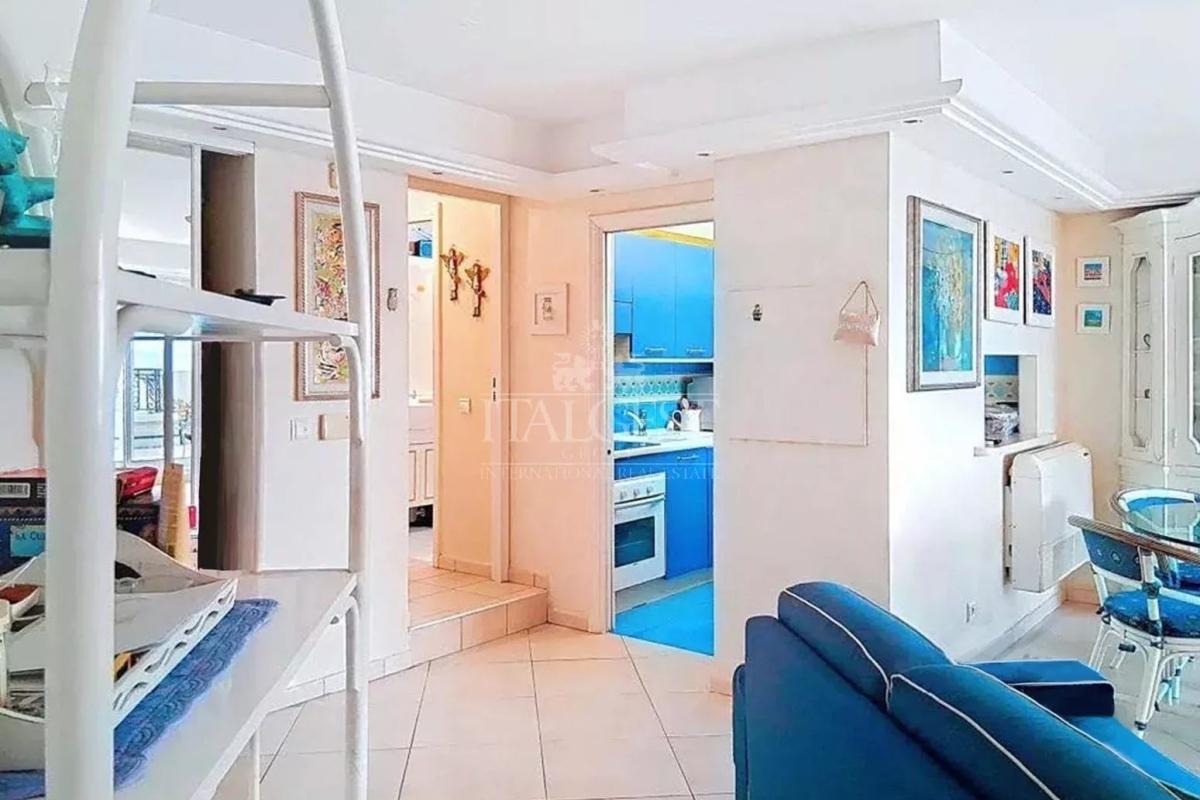 Luxury Apartment for sale in Menton, 1 150 000 €, Photo 6