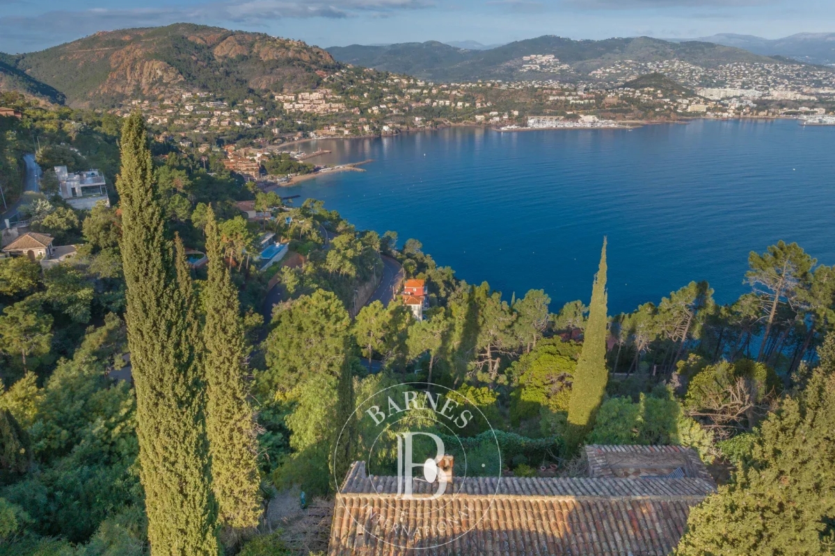 Luxury House for sale in Théoule-sur-Mer, 2 270 000 €, Photo 1