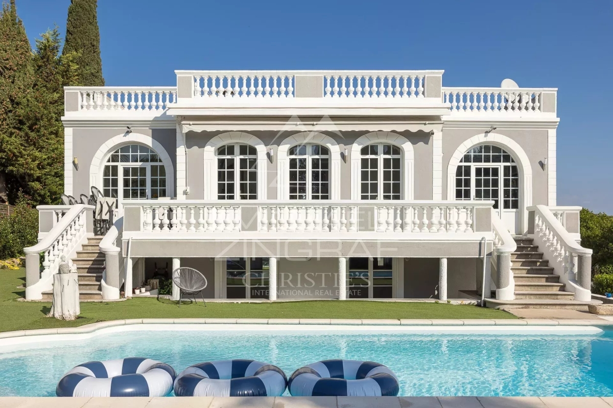 Maison de luxe à vendre à Antibes, 2 075 000 €, Photo 2