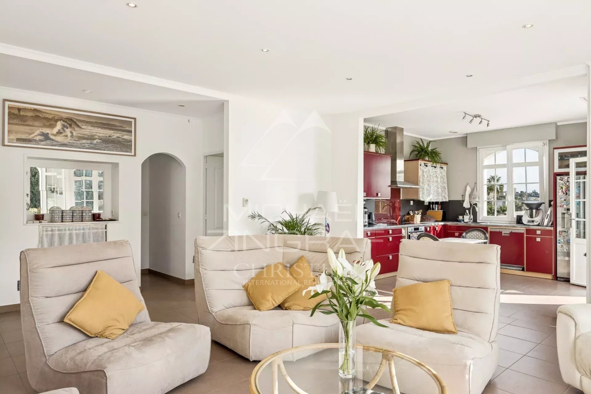 Maison de luxe à vendre à Antibes, 2 075 000 €, Photo 5