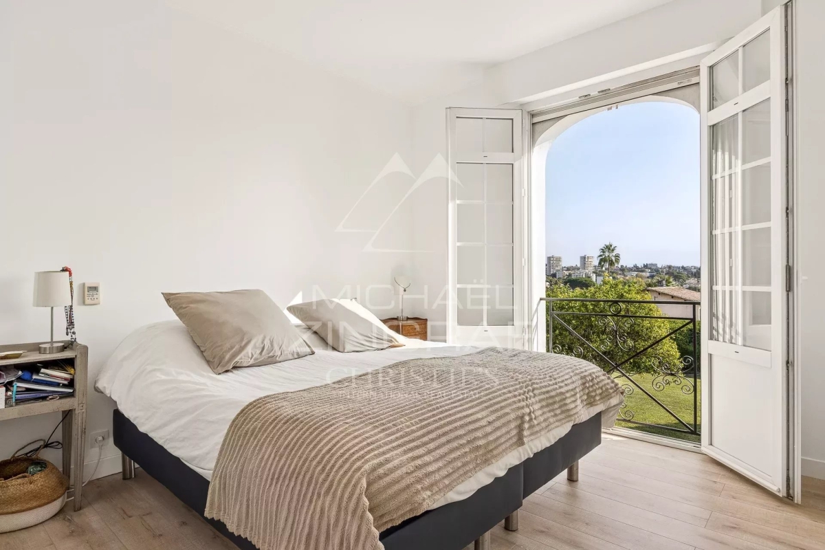 Maison de luxe à vendre à Antibes, 2 075 000 €, Photo 6