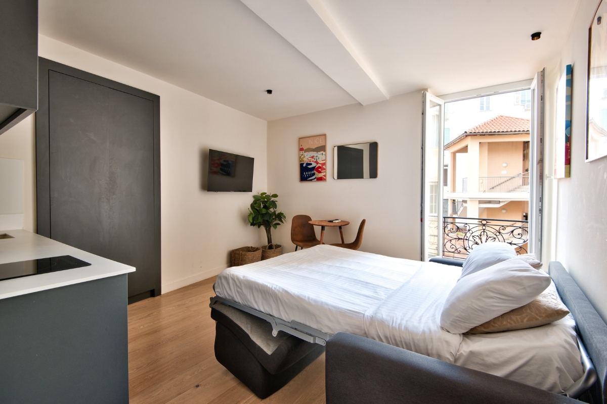 Luxury Apartment for sale in Nice, 210 000 €, Photo 1