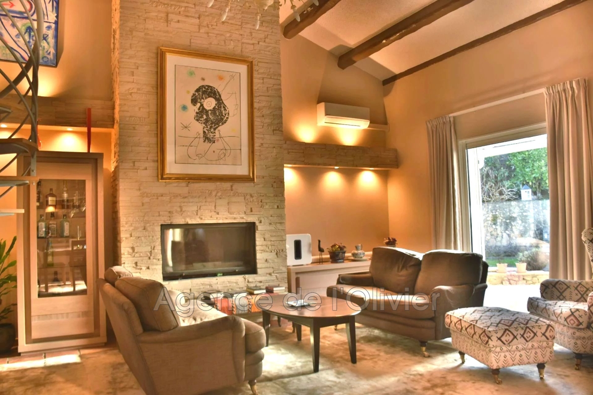 Maison de luxe à vendre à Valbonne, 1 090 000 €, Photo 2