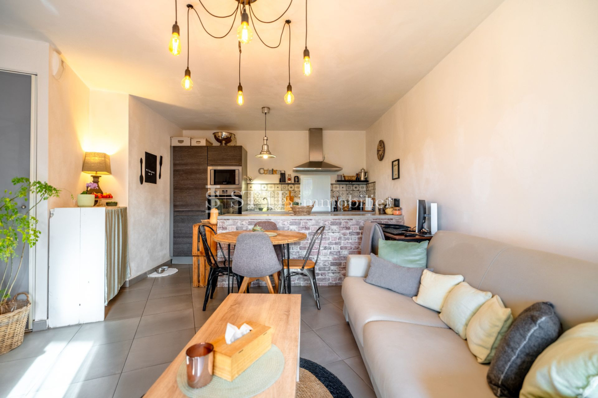 Luxury Apartment for sale in Sainte-Maxime, 385 000 €, Photo 3