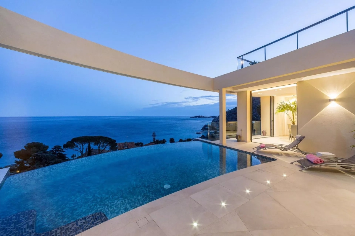 Maison de luxe à louer à Èze, 36 000 €, Photo 2