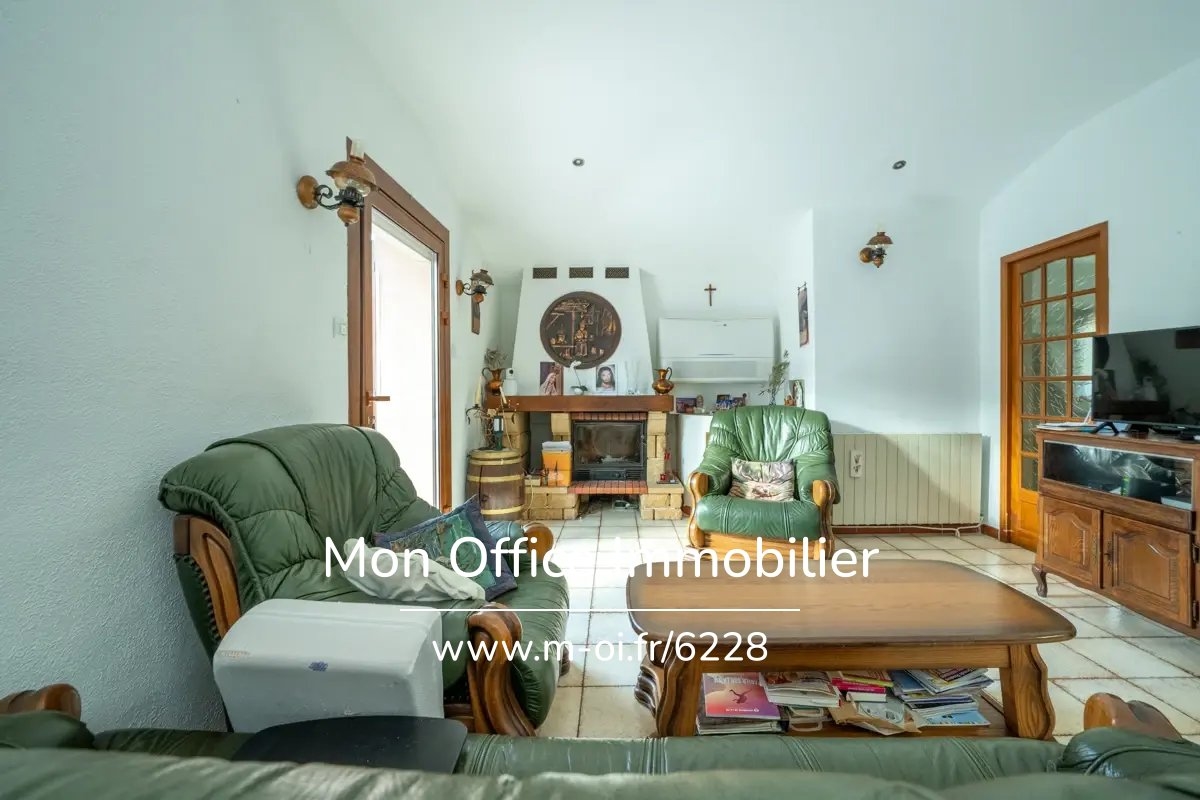 Maison de luxe à vendre à Mimet, 430 000 €, Photo 2