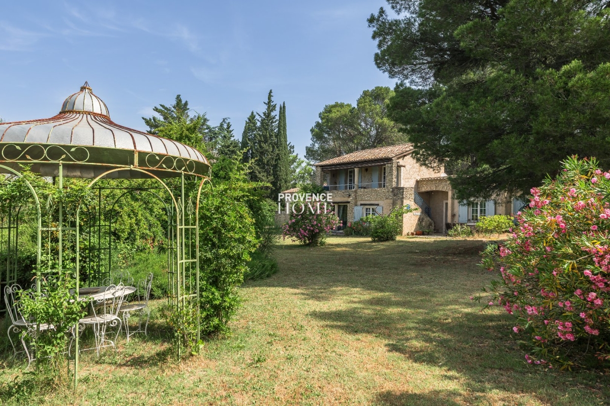 Maison de luxe à vendre à L Isle-sur-La-Sorgue, 660 000 €, Photo 1