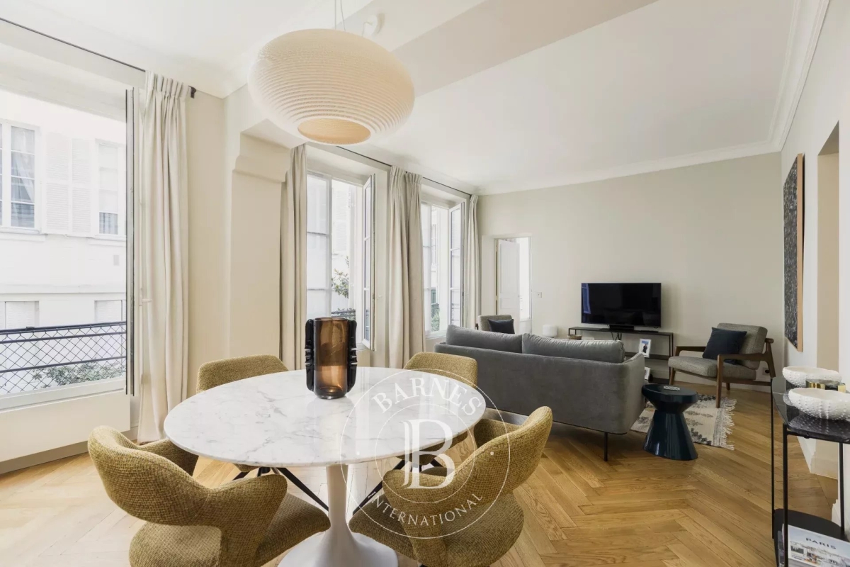 Luxury Apartment for sale in Paris 6Ème, 1 490 000 €, Photo 3
