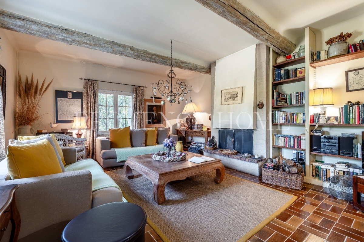 Luxury House for sale in L Isle-sur-La-Sorgue, 660 000 €, Photo 4