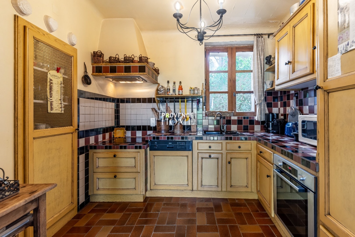 Maison de luxe à vendre à L Isle-sur-La-Sorgue, 660 000 €, Photo 5