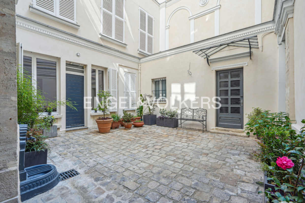Luxury Apartment for sale in Paris 3ème, 995 000 €, Photo 1