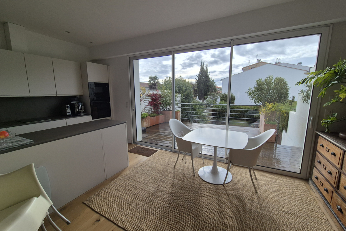 Maison de luxe à vendre à Royan, 756 000 €, Photo 2