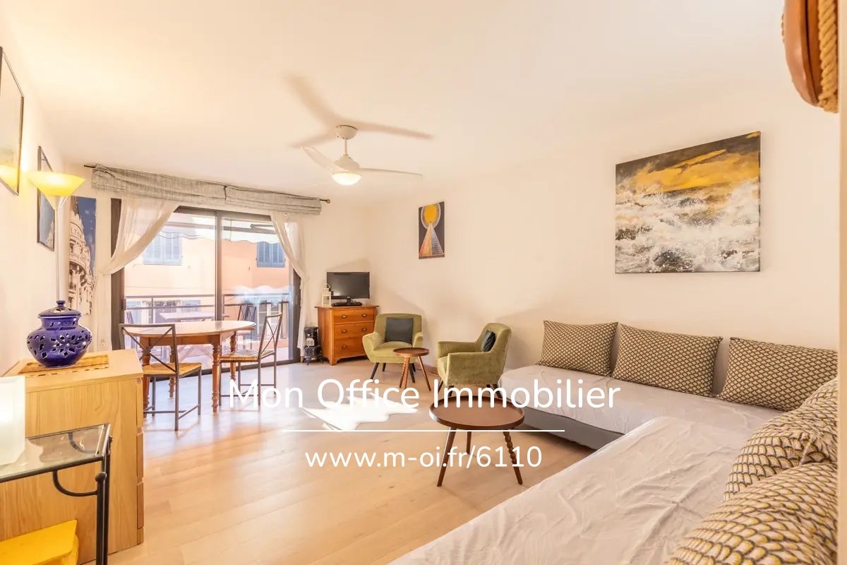 Appartement de luxe à vendre à Sanary-sur-Mer, 357 000 €, Photo 4