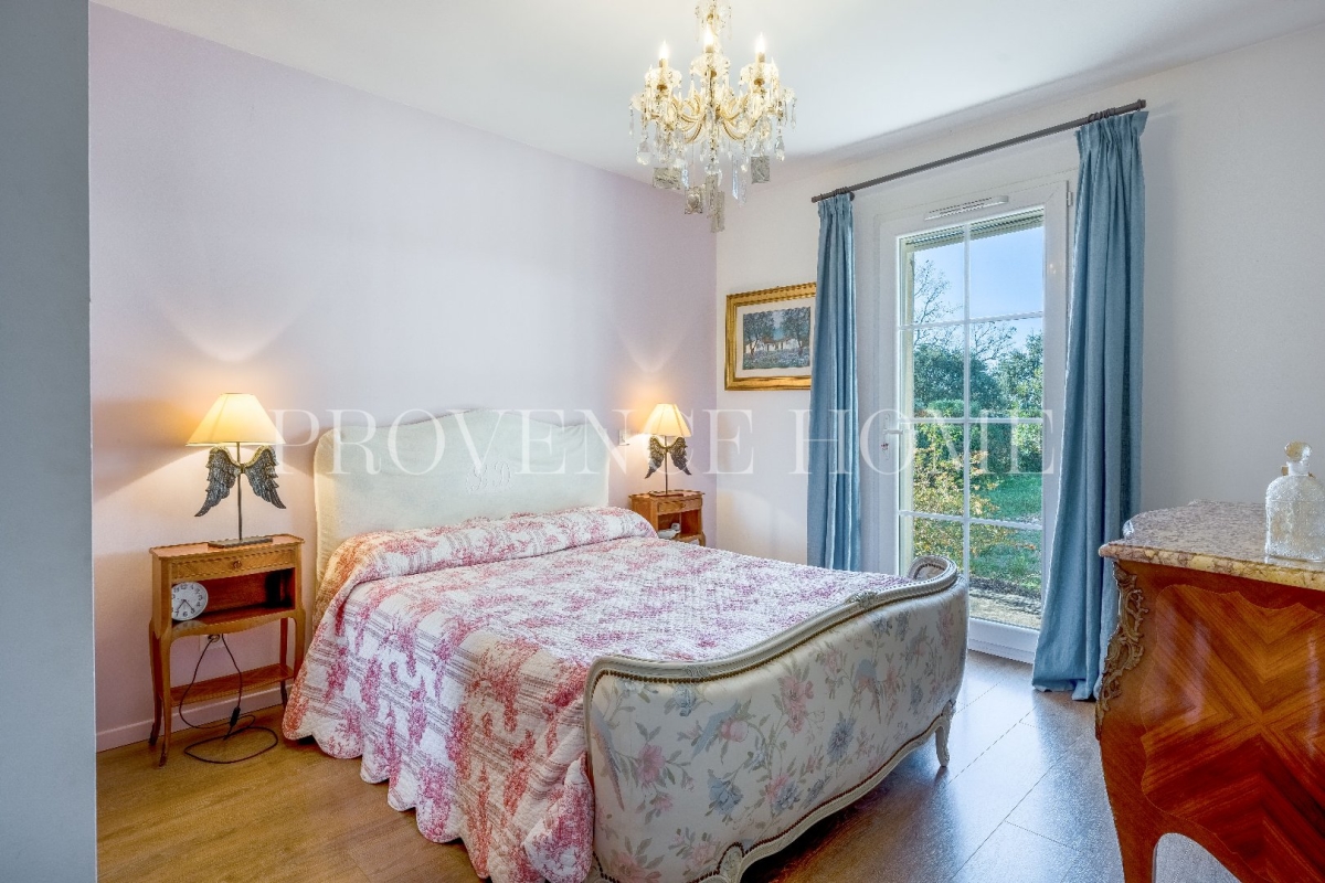 Luxury House for sale in Oppède, 670 000 €, Photo 7