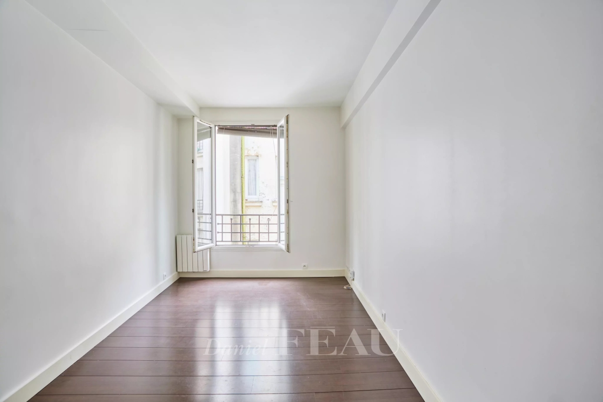 Appartement de luxe à vendre à Paris 18ème, 290 000 €, Photo 4