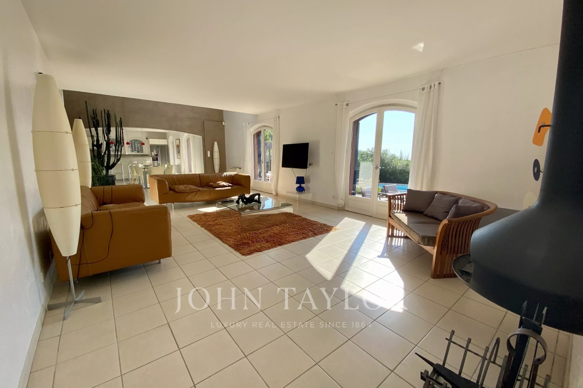 Maison de luxe à vendre à Vence, 880 000 €, Photo 6