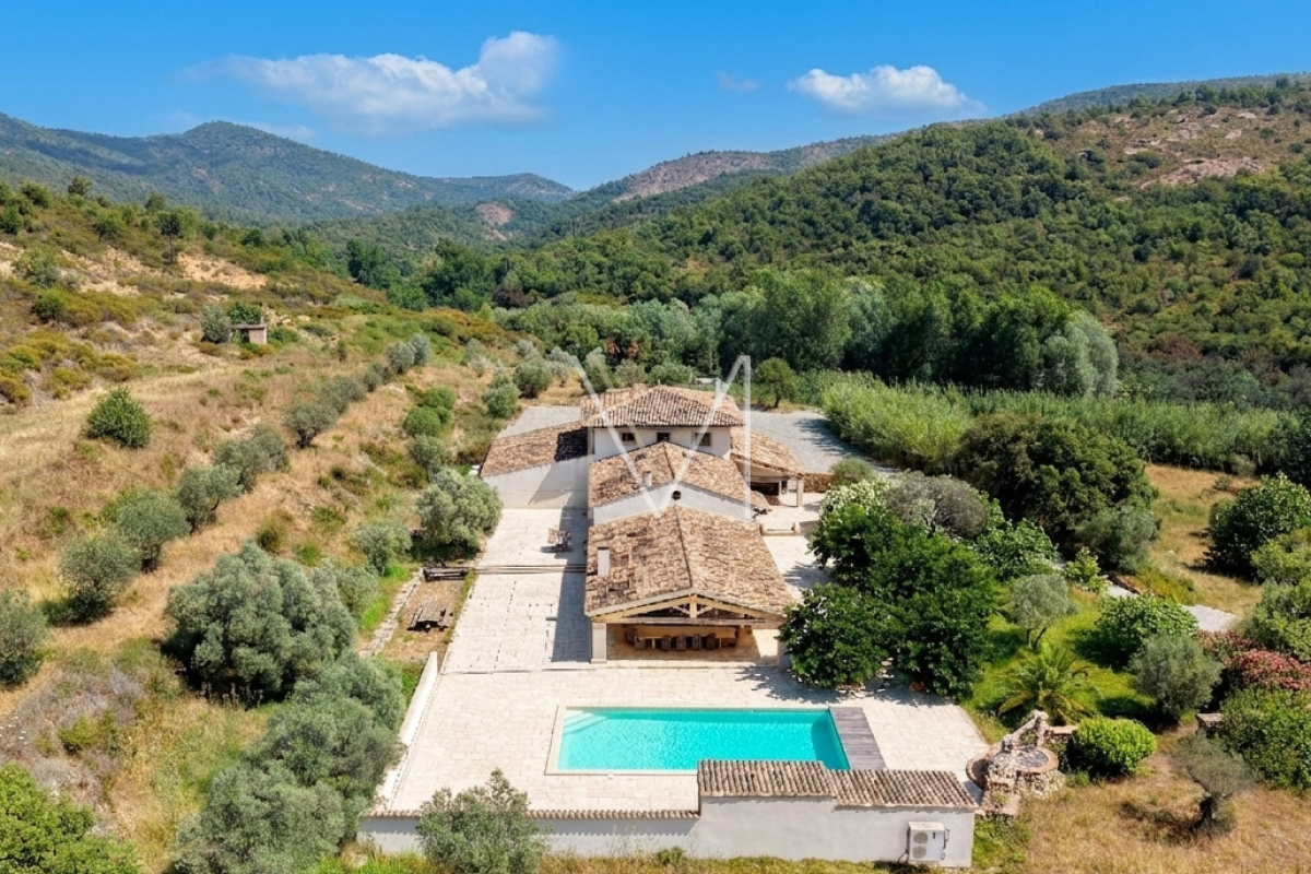 Luxury House for sale in Le Plan-de-La-Tour, 2 900 000 €, Photo 1