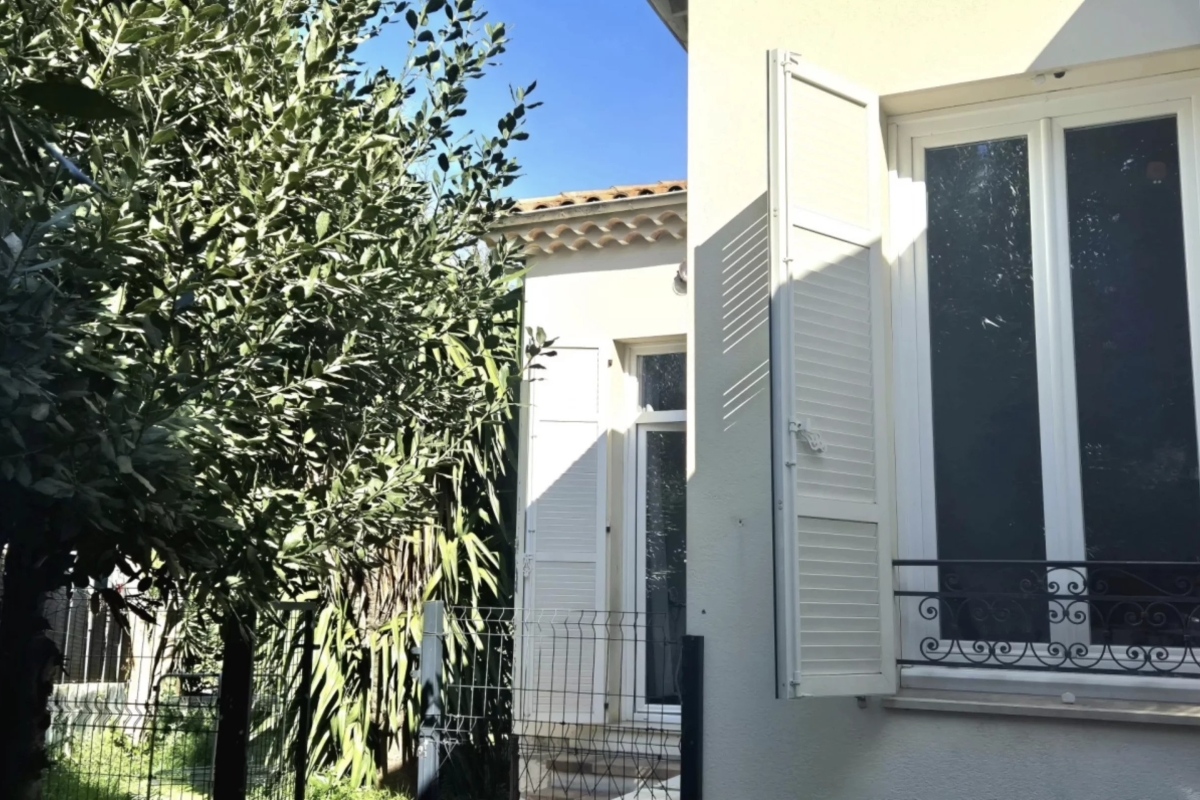 Maison de luxe à vendre à Cannes, 840 000 €, Photo 1