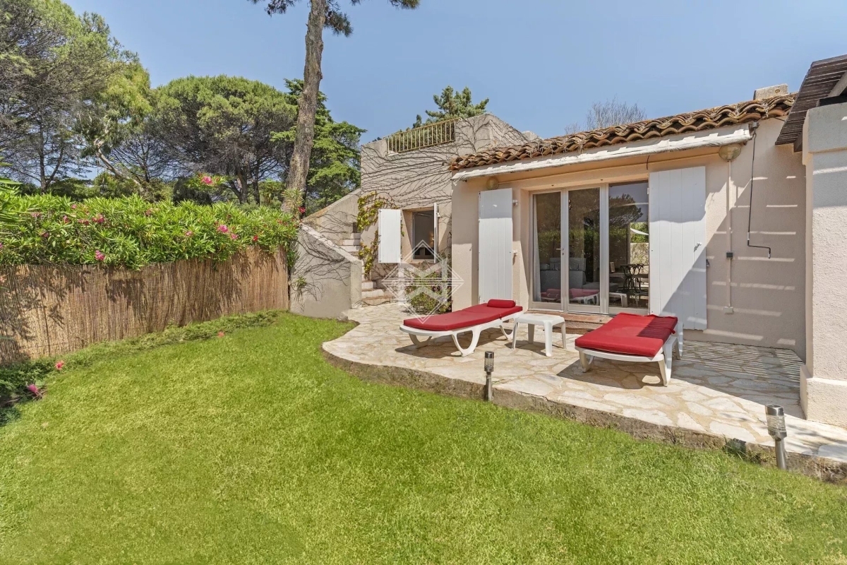 Luxury Apartment for sale in Ramatuelle, 1 690 000 €, Photo 2