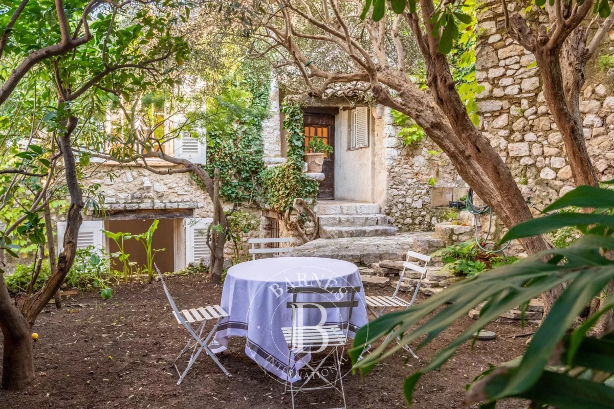 Maison de luxe à vendre à Saint-Paul-de-Vence, 695 000 €, Photo 1