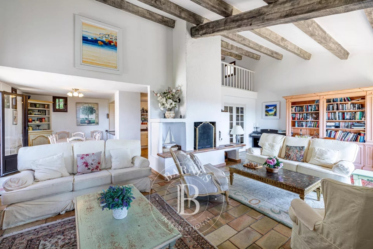 Maison de luxe à vendre à Tourrettes-sur-Loup, 950 000 €, Photo 6