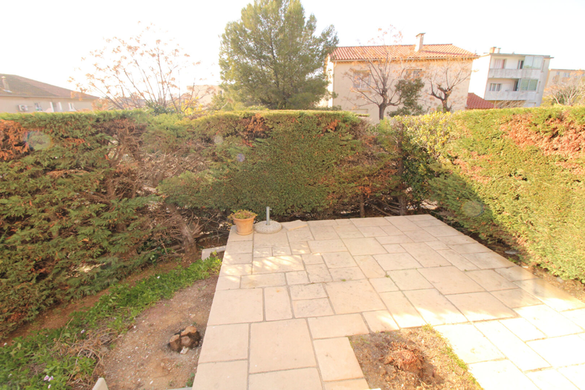 Appartement de luxe à vendre à La Seyne-sur-Mer, 159 000 €, Photo 2