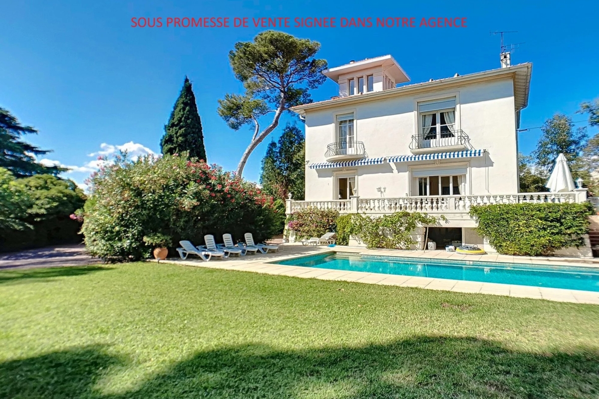 Luxury House for sale in Saint-Raphaël, 2 050 000 €, Photo 1