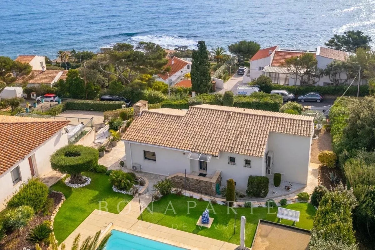 Luxury House for sale in Saint-Aygulf, 1 300 000 €, Photo 1