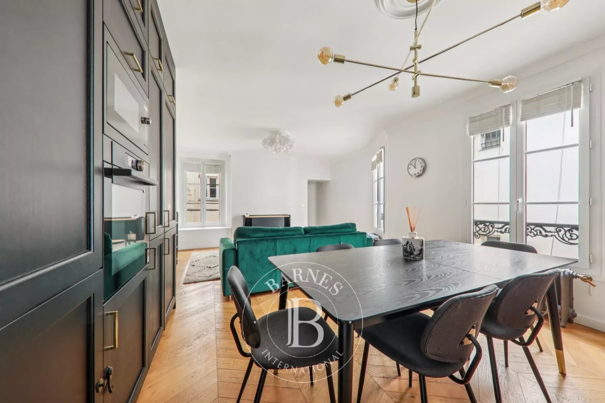 Luxury Apartment for sale in Paris 6Ème, 1 100 000 €, Photo 3