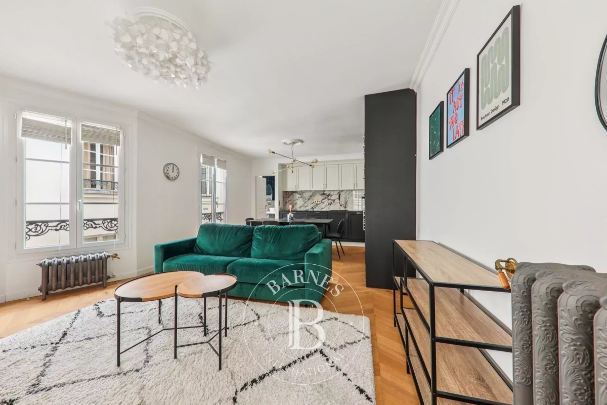 Luxury Apartment for sale in Paris 6Ème, 1 100 000 €, Photo 4