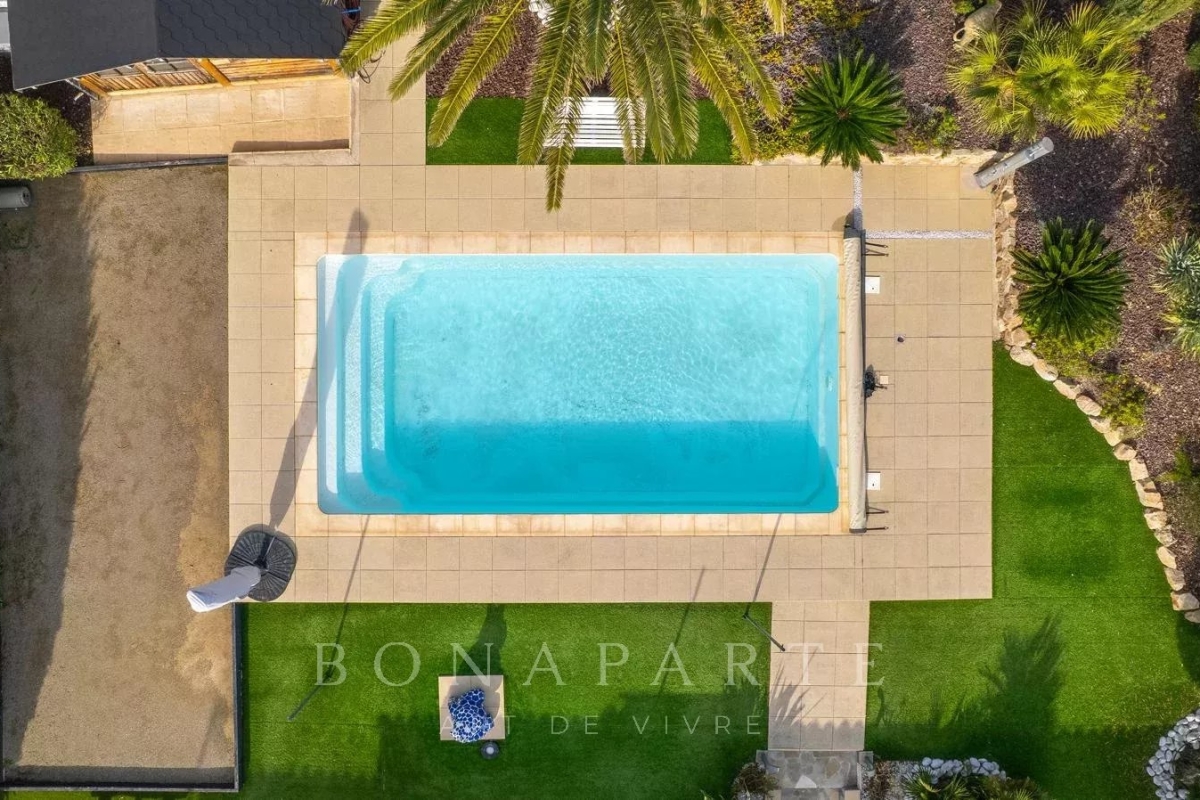 Maison de luxe à vendre à Saint-Aygulf, 1 300 000 €, Photo 5