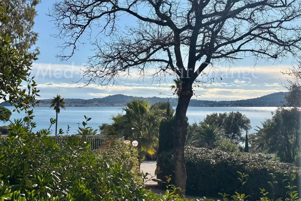 Maison de luxe à vendre à Grimaud, 695 000 €, Photo 1