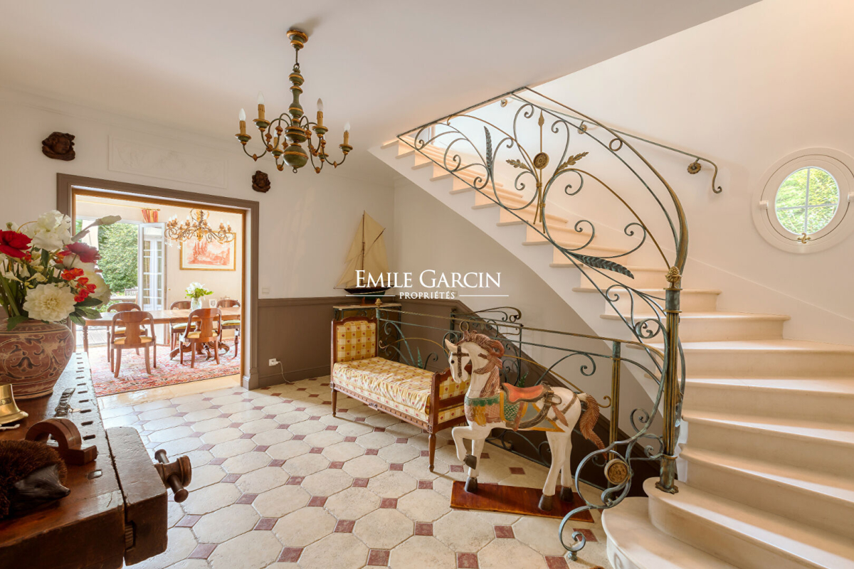 Maison de luxe à vendre à Saint-Nom-la-Bretèche, 1 990 000 €, Photo 2