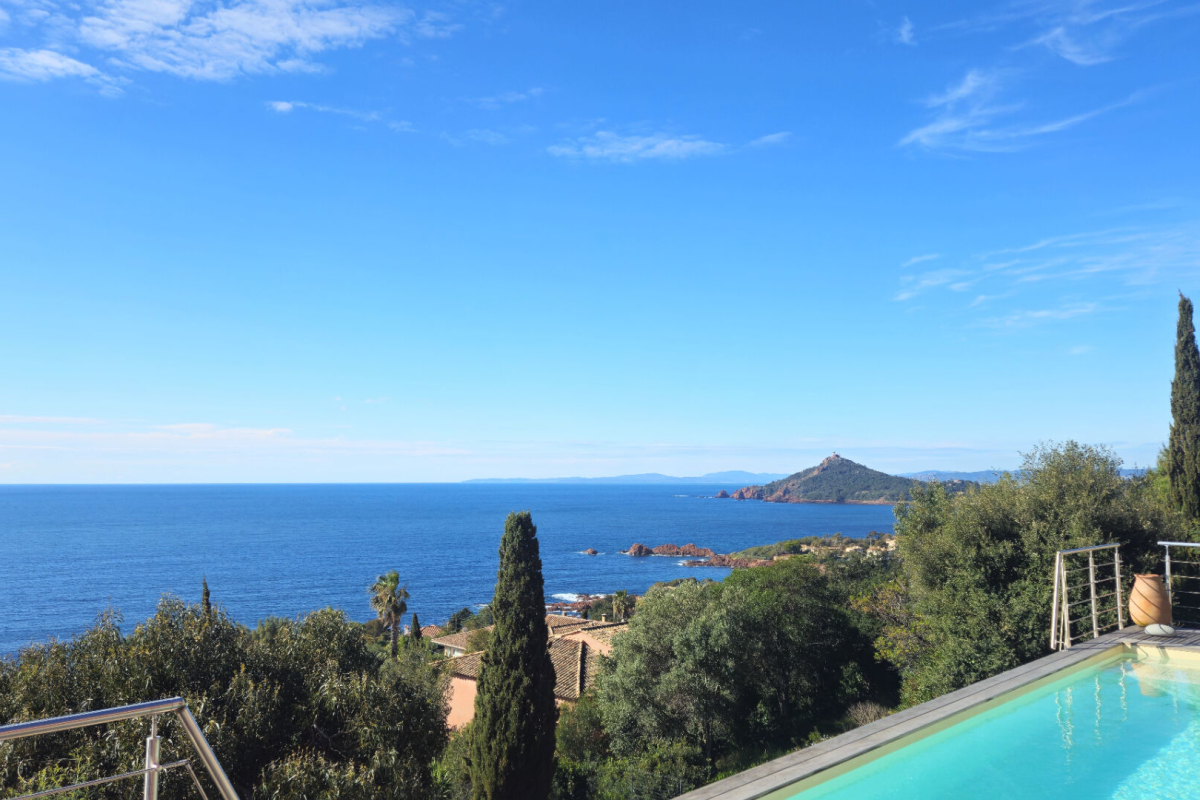 Maison de luxe à vendre à Anthéor, 1 890 000 €, Photo 2