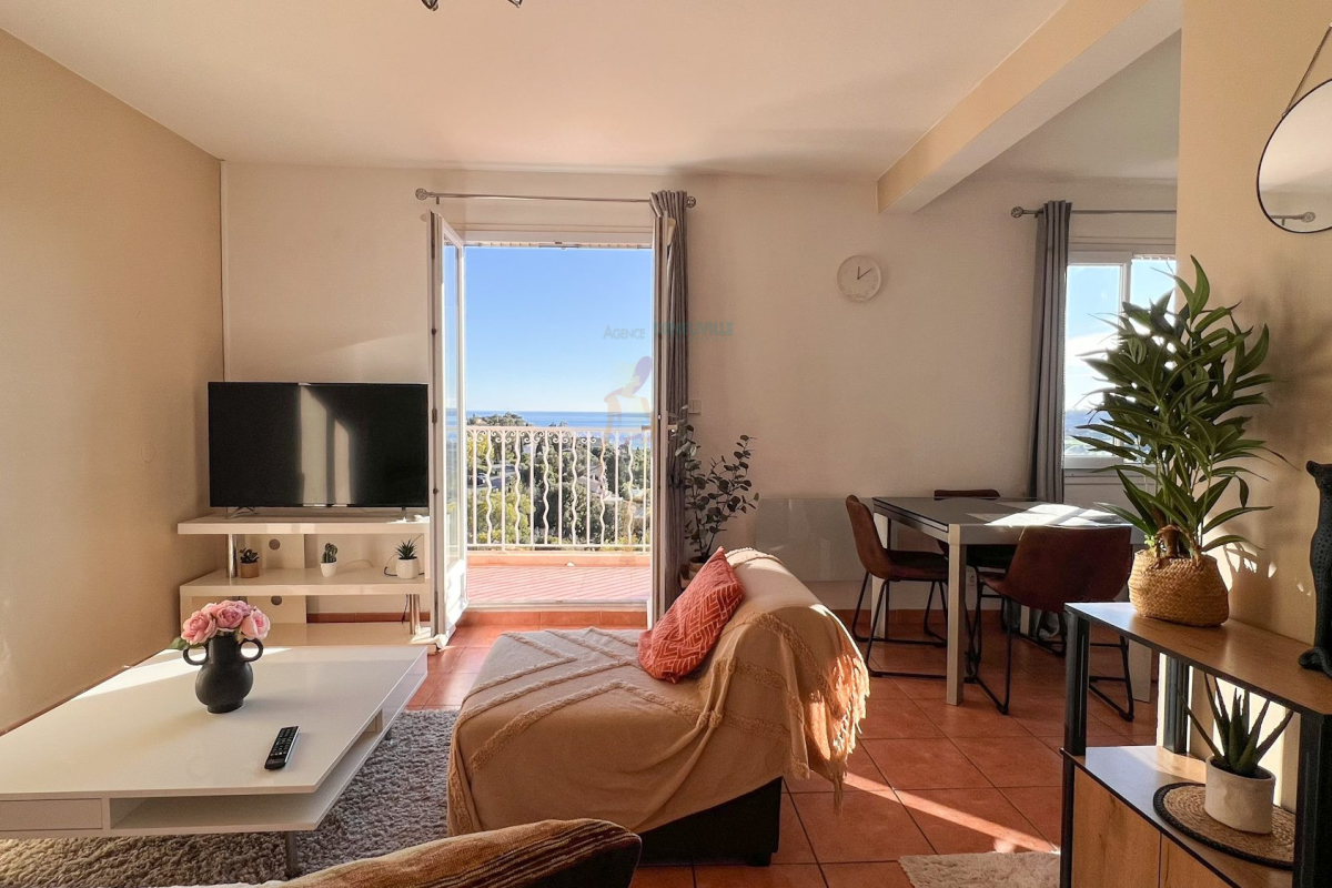 Luxury Apartment for sale in Les Issambres, 250 000 €, Photo 2