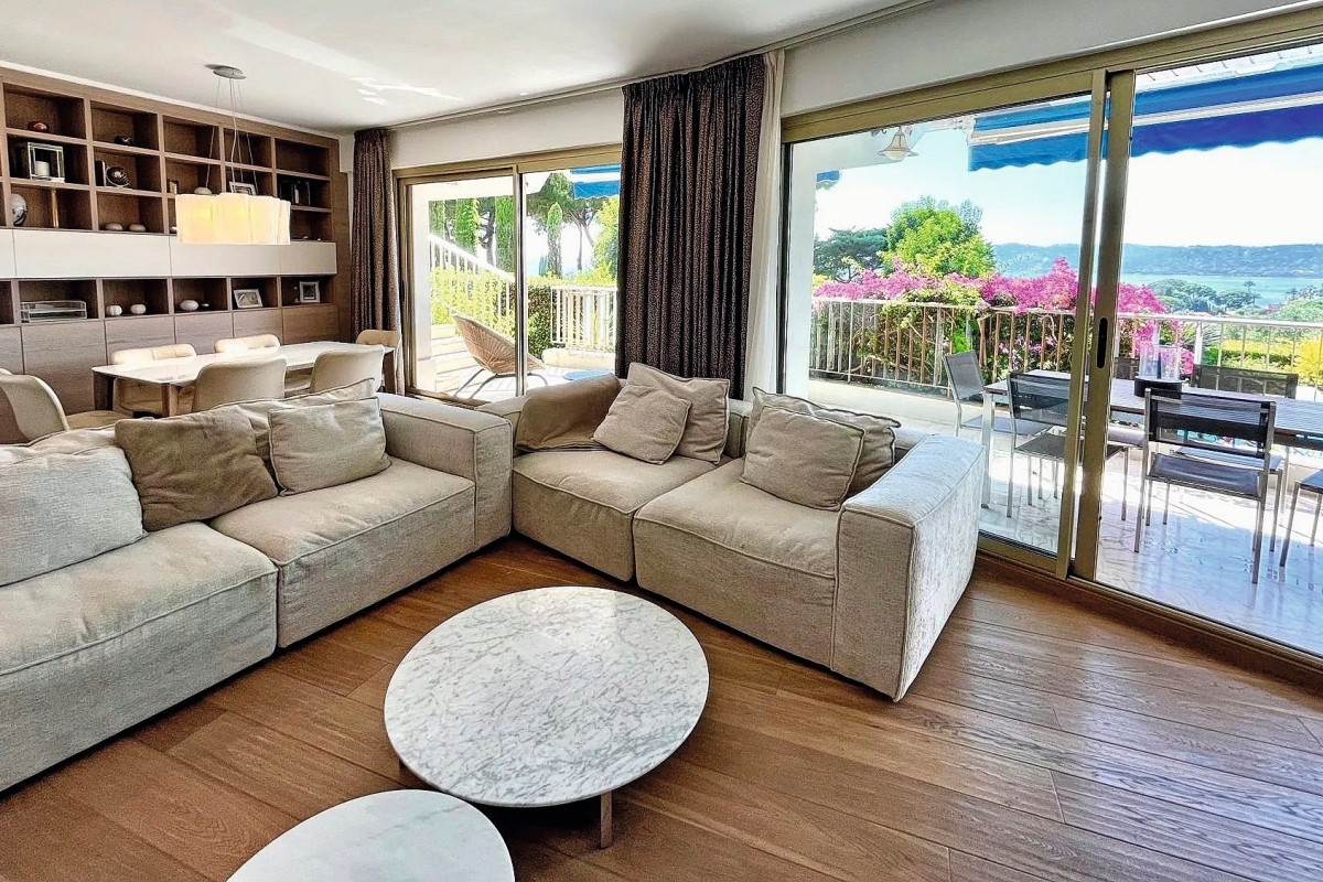 Appartement de luxe à vendre à Cap d'Antibes, 1 700 000 €, Photo 2